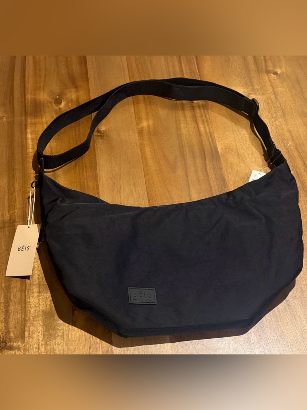 NWT BEIS The Crescent Catchall Bag Black Crossbody Shoulder Nylon BEIS129901